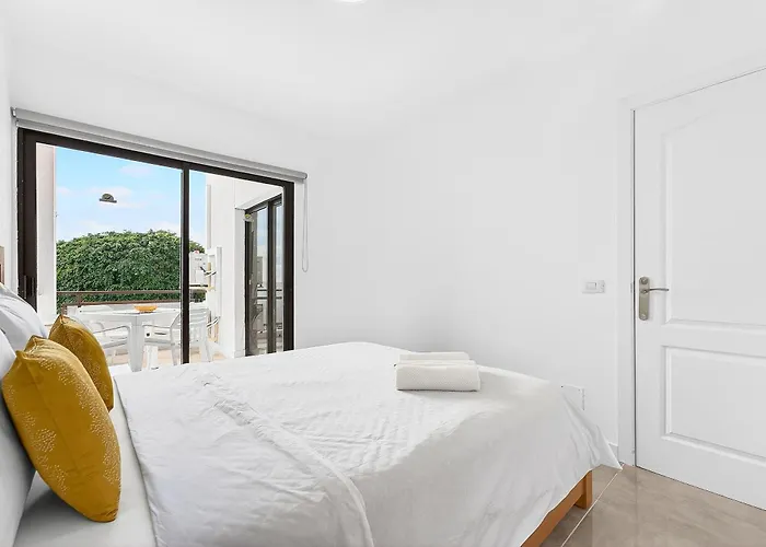 Beachfront First Line Modern With Ac Playa de las Americas (Tenerife)