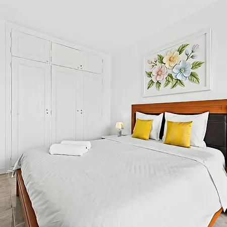 Beachfront First Line Modern With Ac Apartament